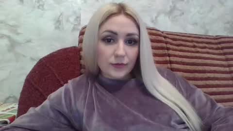 Snapshot of analqueen2024 chatting on 02.13.25 analqueen2024 online show from 02.13.25