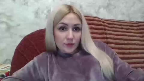 Snapshot of analqueen2024 chatting on 02.14.25 analqueen2024 online show from 02.14.25