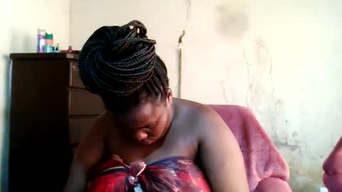 Snapshot of analslut1987 chatting on 10.18.25 analslut1987 online show from 10.18.25