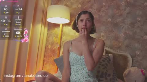 Snapshot of anam8 chatting on 12.04.24 Ana Mara Botero online show from 12.04.24