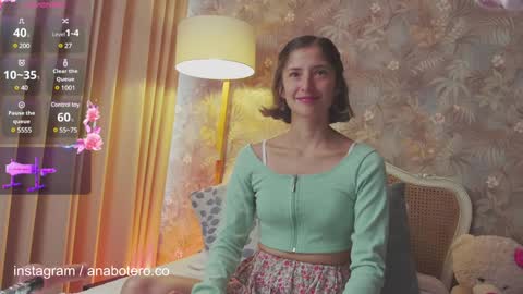 Snapshot of anam8 chatting on 01.08.25 Ana Mara Botero online show from 01.08.25