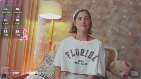 Snapshot of anam8 chatting on 01.13.25 Ana Mara Botero online show from 01.13.25