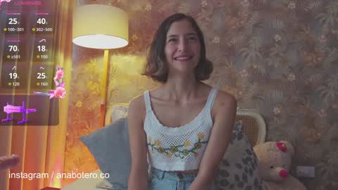 Snapshot of anam8 chatting on 01.20.25 Ana Mara Botero online show from 01.20.25