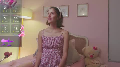 Snapshot of anam8 chatting on 02.18.25 Ana Mara Botero online show from 02.18.25