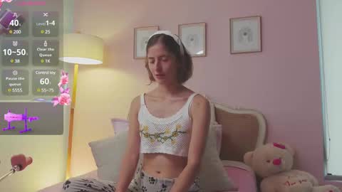 Snapshot of anam8 chatting on 02.19.25 Ana Mara Botero online show from 02.19.25