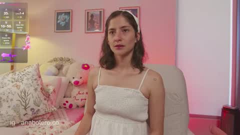 Snapshot of anam8 chatting on 09.25.25 Ana Mara Botero online show from 09.25.25