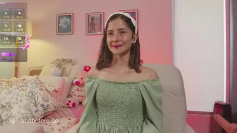 Snapshot of anam8 chatting on 10.01.25 Ana Mara Botero online show from 10.01.25