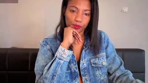 Snapshot of anamaar chatting on 10.15.25 Ana online show from 10.15.25