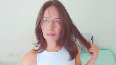 anapereira12 online show from 04.12.26