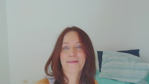 anapereira12 online show from 05.19.26
