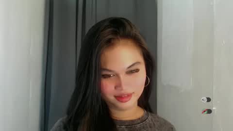 Snapshot of anaruru_ chatting on 04.08.26 ANA online show from 04.08.26