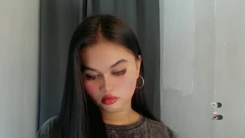 Snapshot of anaruru_ chatting on 04.12.26 ANA online show from 04.12.26