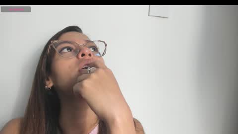 anasofia_07s online show from 09.28.25