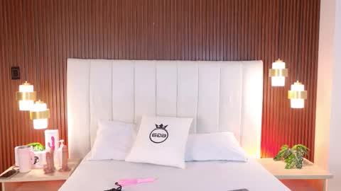 Snapshot of anastasia_steelegb chatting on 10.23.25 Mia online show from 10.23.25