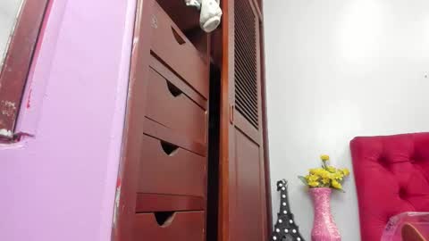 Snapshot of anastasia_stiile chatting on 10.23.25 Anastasia online show from 10.23.25