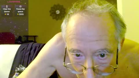 Snapshot of anax69 chatting on 03.11.25 mario online show from 03.11.25