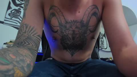 Snapshot of anders_x chatting on 07.10.26 Andrs - online show from 07.10.26