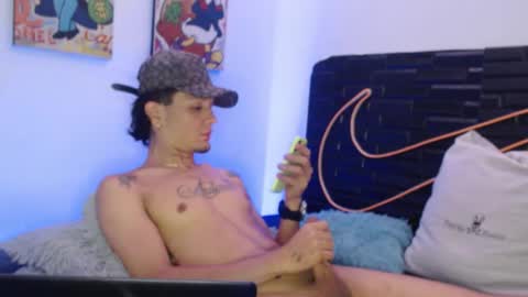 Snapshot of andersonz98 chatting on 09.26.25 andersonZ98 online show from 09.26.25