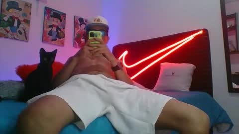 Snapshot of andersonz98 chatting on 10.13.25 andersonZ98 online show from 10.13.25