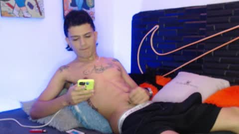 Snapshot of andersonz98 chatting on 10.28.25 andersonZ98 online show from 10.28.25