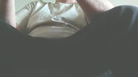 Snapshot of andionline chatting on 10.09.25 andreas online show from 10.09.25