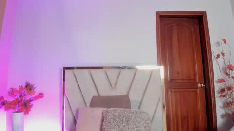 Andra Cyrus online show from 03.27.26