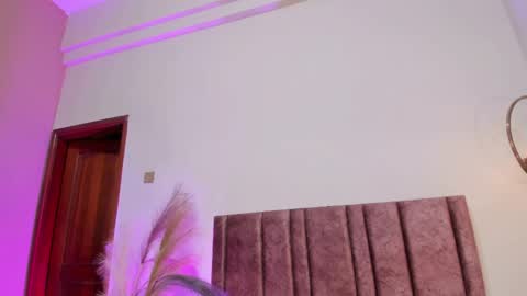 Snapshot of andracyruss chatting on 06.05.26 Andra Cyrus online show from 06.05.26