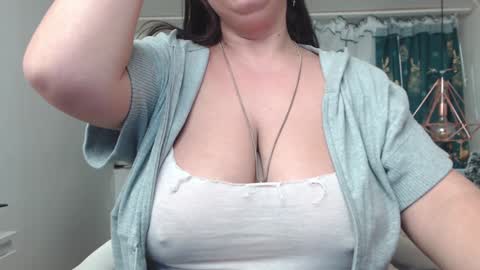 Snapshot of andrahart_ chatting on 01.09.25 AndraHart online show from 01.09.25