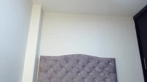 Snapshot of andrasla chatting on 09.10.25 Andras online show from 09.10.25