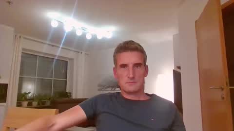 Name online show from 09.15.25