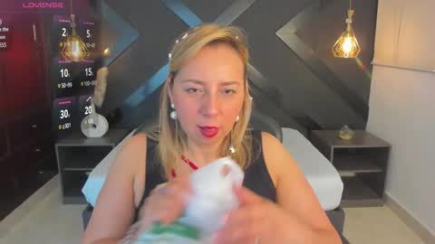 A N D R E online show from 02.05.26