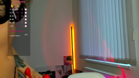 Snapshot of andrea__bass chatting on 04.07.26 andrea__bass online show from 04.07.26