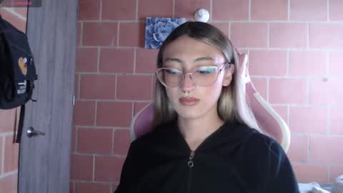 Andrea  online show from 09.30.25