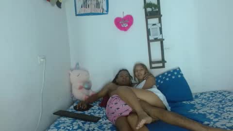 Snapshot of andrea_jose chatting on 01.01.25 andrea_jose online show from 01.01.25