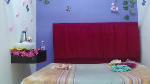 Snapshot of andrea_lopezcm chatting on 10.03.25 ANDREA LOPEZ online show from 10.03.25