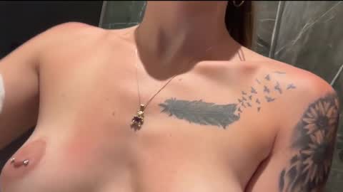 Andrea Elizabeth online show from 09.30.25