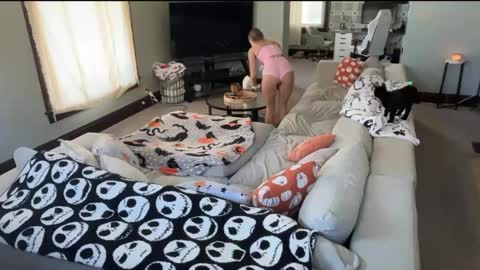 Andrea Elizabeth online show from 10.16.25