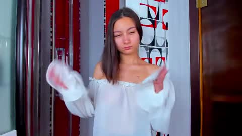 andreajohnsons online show from 07.05.26