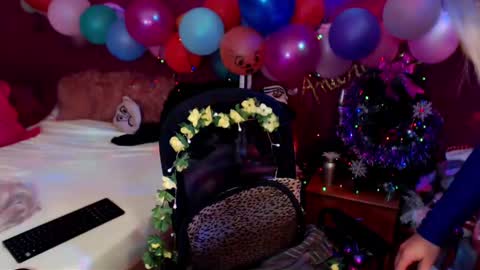 andreeajj online show from 12.20.24
