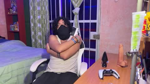 Snapshot of andrelabuda9 chatting on 10.10.25 Andre Labuda online show from 10.10.25