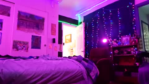 andrerw98765 online show from 12.11.24