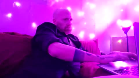 andrerw98765 online show from 12.19.24