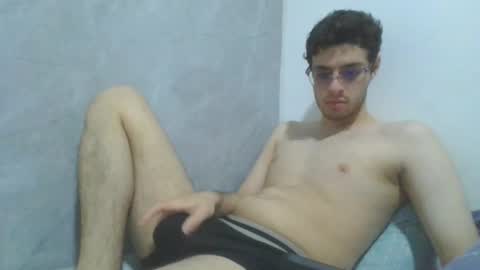 Snapshot of andres129494 chatting on 01.18.26 andres129494 online show from 01.18.26