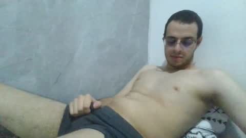 Snapshot of andres129494 chatting on 03.10.26 andres129494 online show from 03.10.26