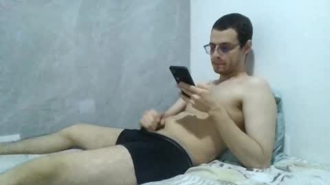 Snapshot of andres129494 chatting on 03.28.26 andres129494 online show from 03.28.26