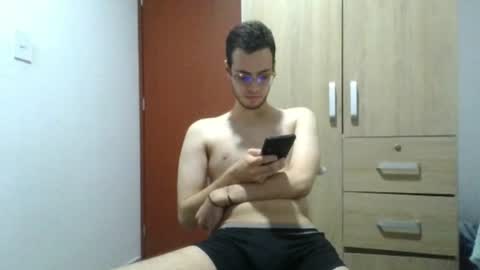 Snapshot of andres129494 chatting on 07.12.26 andres129494 online show from 07.12.26