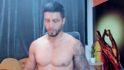 insta andres clark  online show from 11.28.25