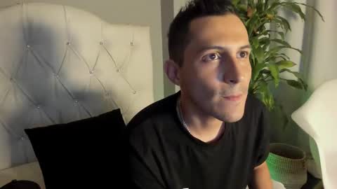 andres_marinn online show from 01.15.25