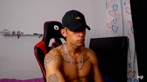 Andres white online show from 10.17.25