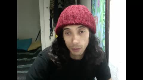 Snapshot of andresdelews chatting on 05.24.26 Delews online show from 05.24.26